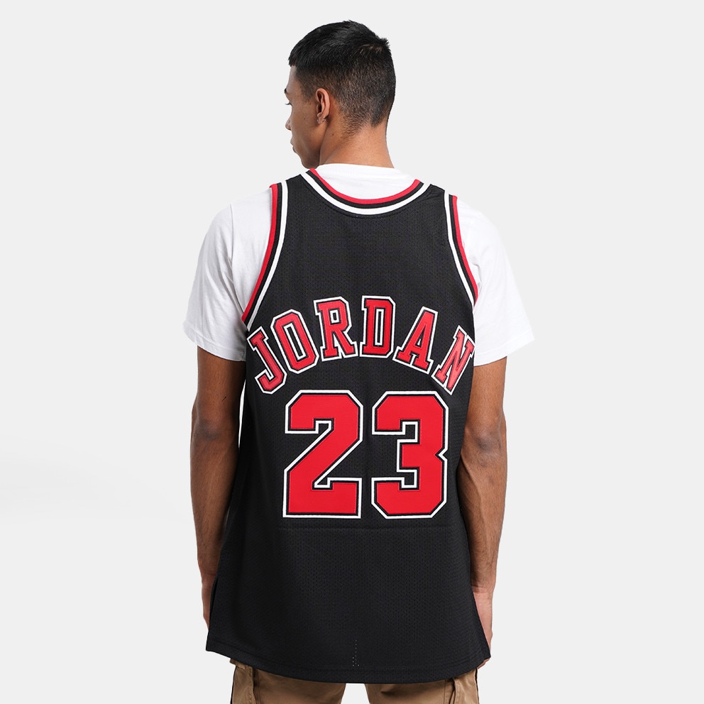 Mitchell & Ness Authentic Alternate Chicago Bulls Michael Jordan 1997-98 Jersey