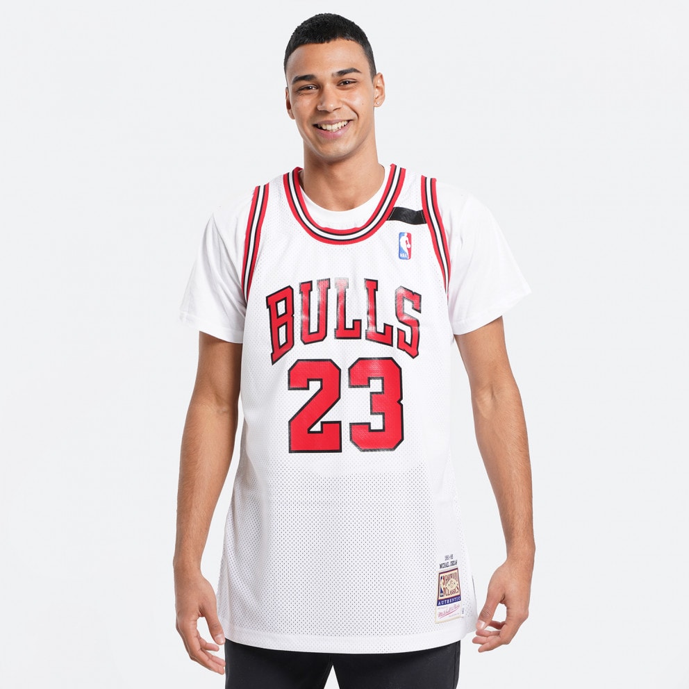 Mitchell & Ness Michael Jordan Chicago Bulls 1991-92 Authentic Jersey