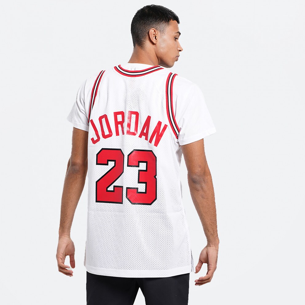 Mitchell & Ness Michael Jordan Chicago Bulls 1991-92 Authentic Jersey