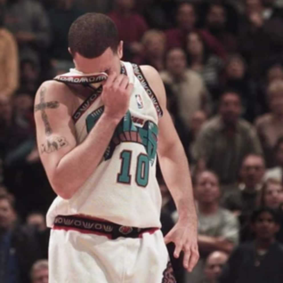 Mitchell & Ness NBA Mike Bibby Vancouver Grizzlies Swingman Jersey