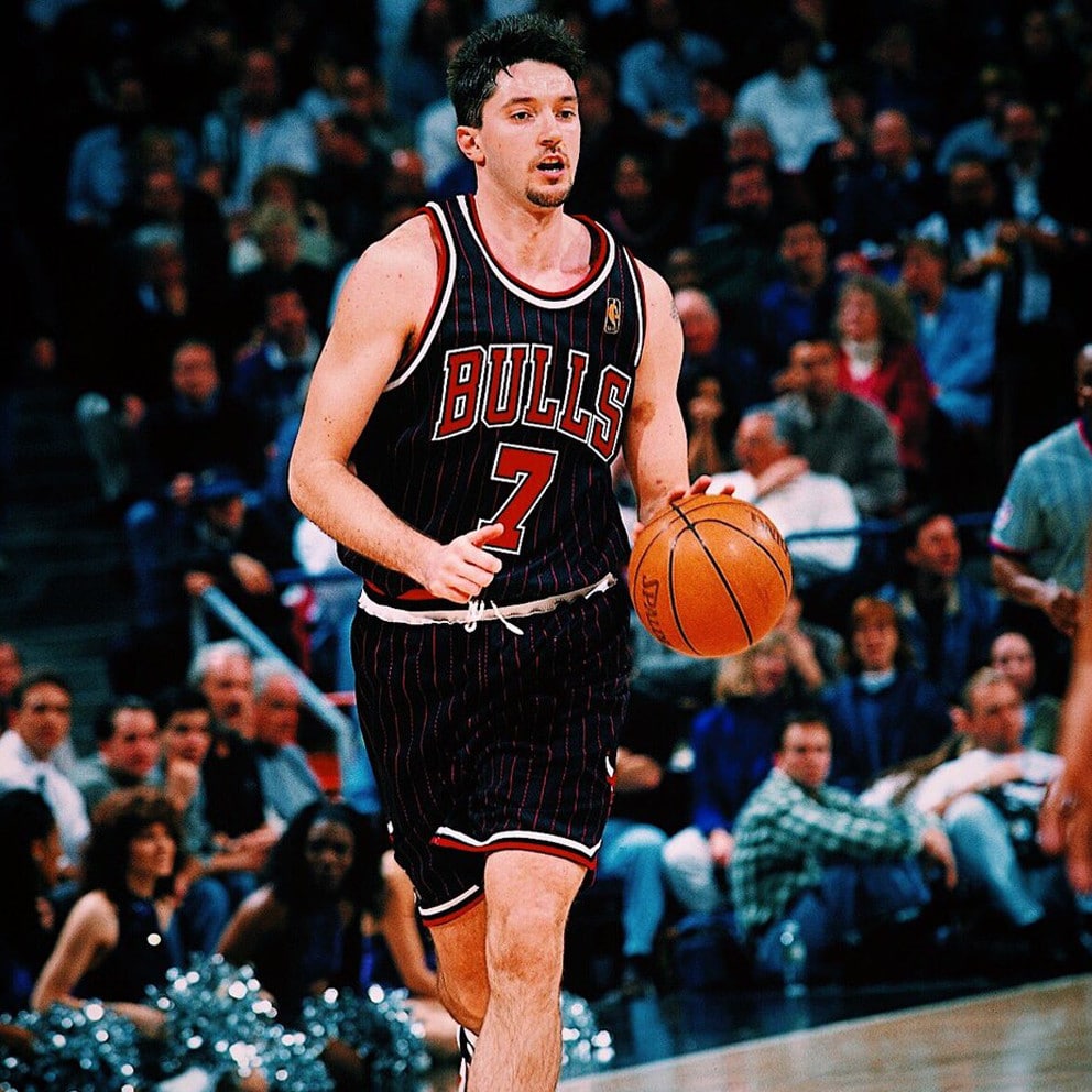 Mitchell & Ness Toni Kukoc Chicago Bulls 1995-96 Swingman Men's Jersey