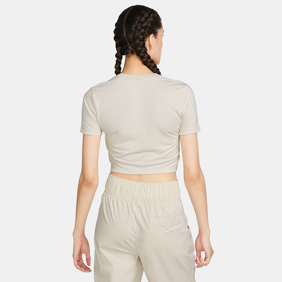 Nike Sportswear Essential Women's Cropped T-shirt