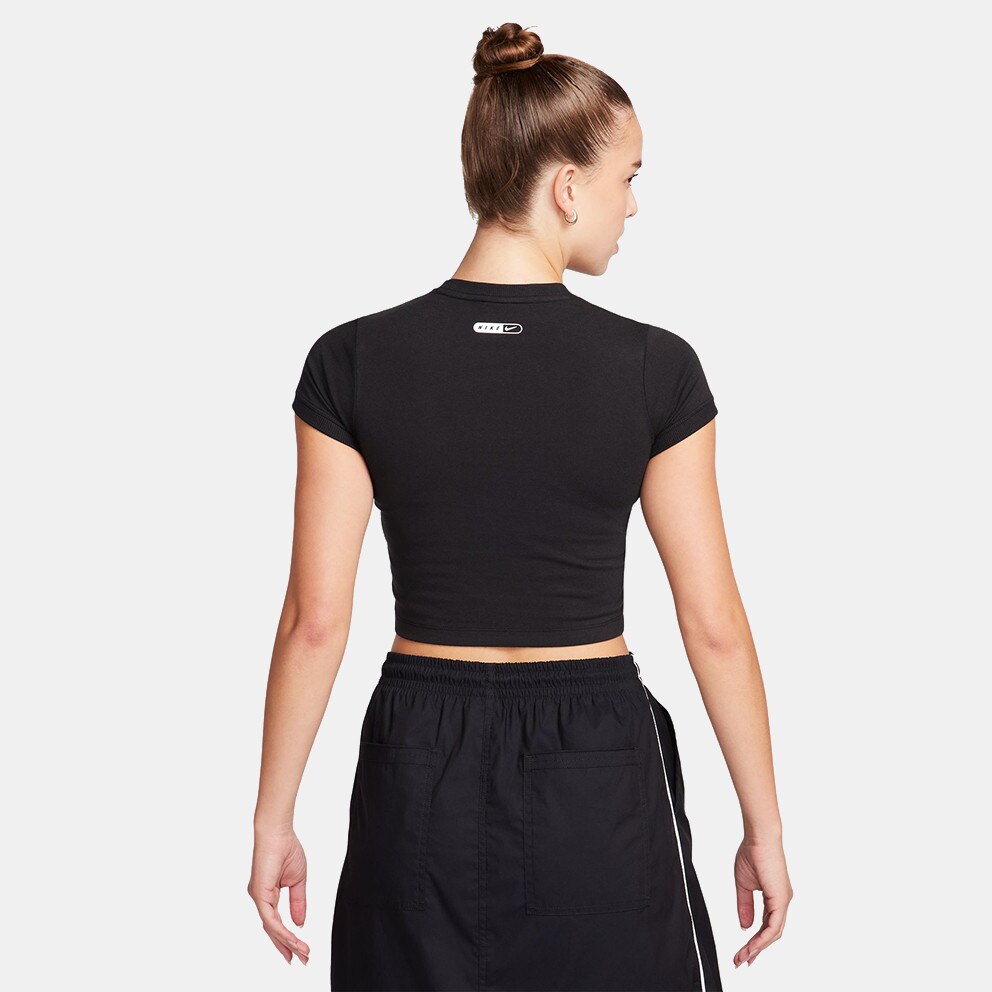 Nike Sportswear Γυναικείο Cropped T-shirt