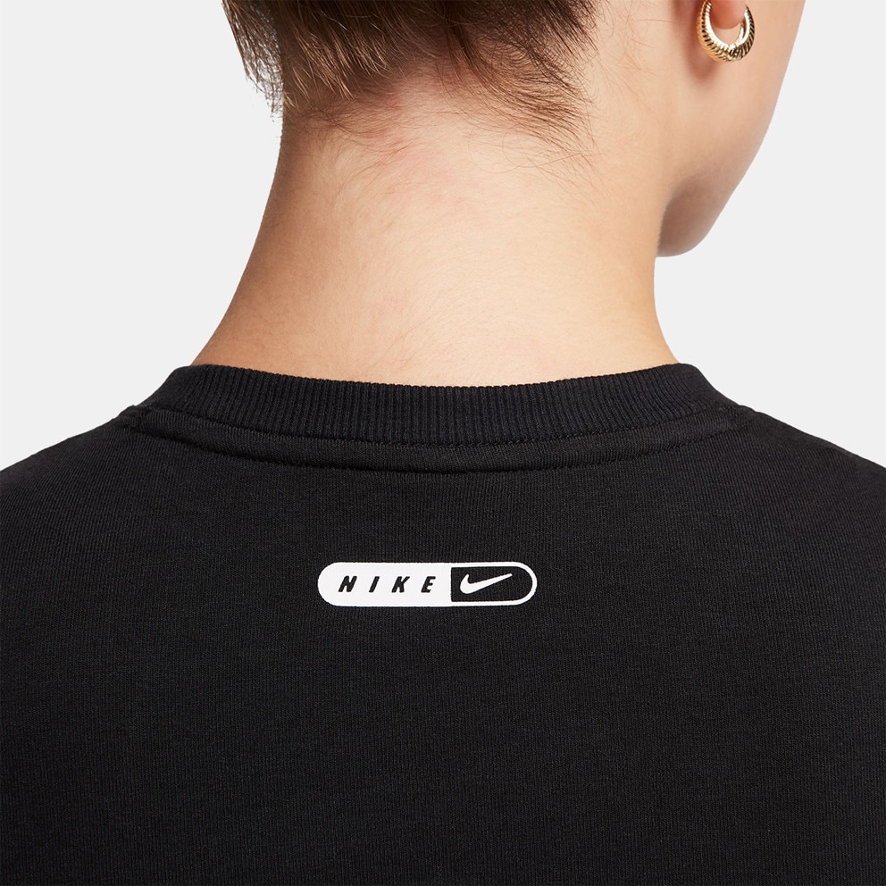 Nike Sportswear Γυναικείο Cropped T-shirt